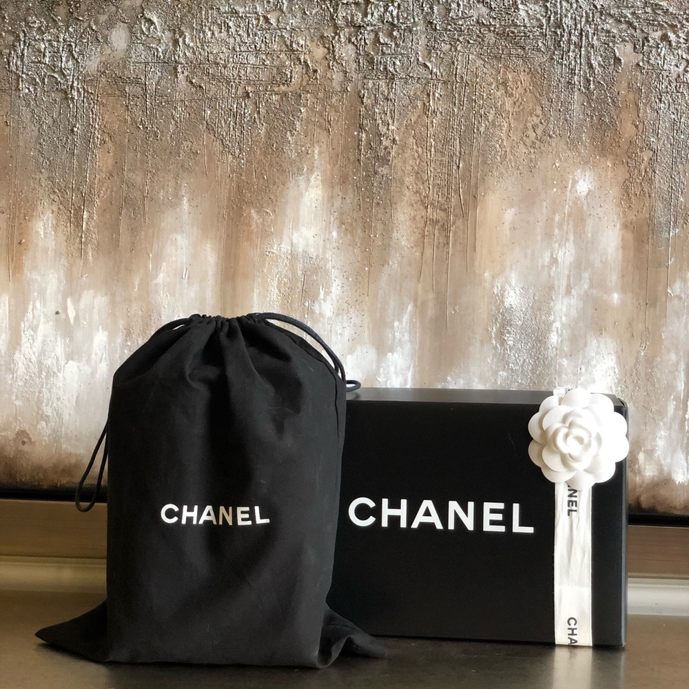 CHANEL CROSSBODY BAG - Picture 11 of 11